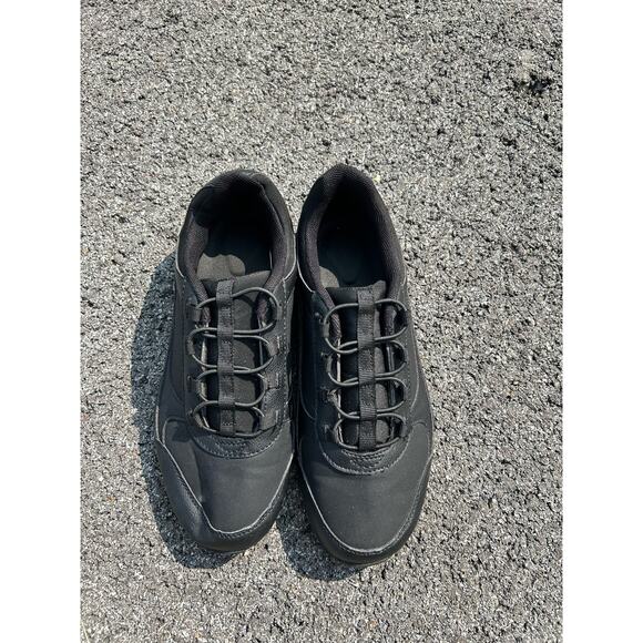 Women’s size 7.5 TredSafe black slip resistant work shoes - Picture 1 of 6